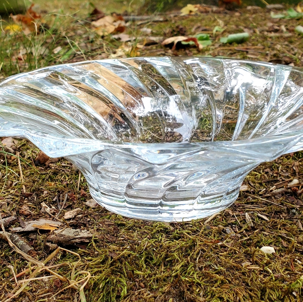 Galway Crystal Valencia Bowl 8" (EUC)